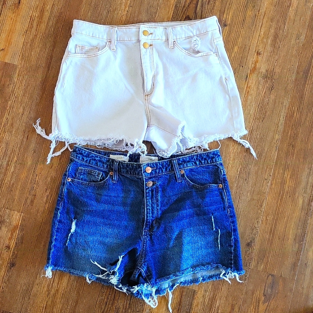 Universal Thread jean cut-offs